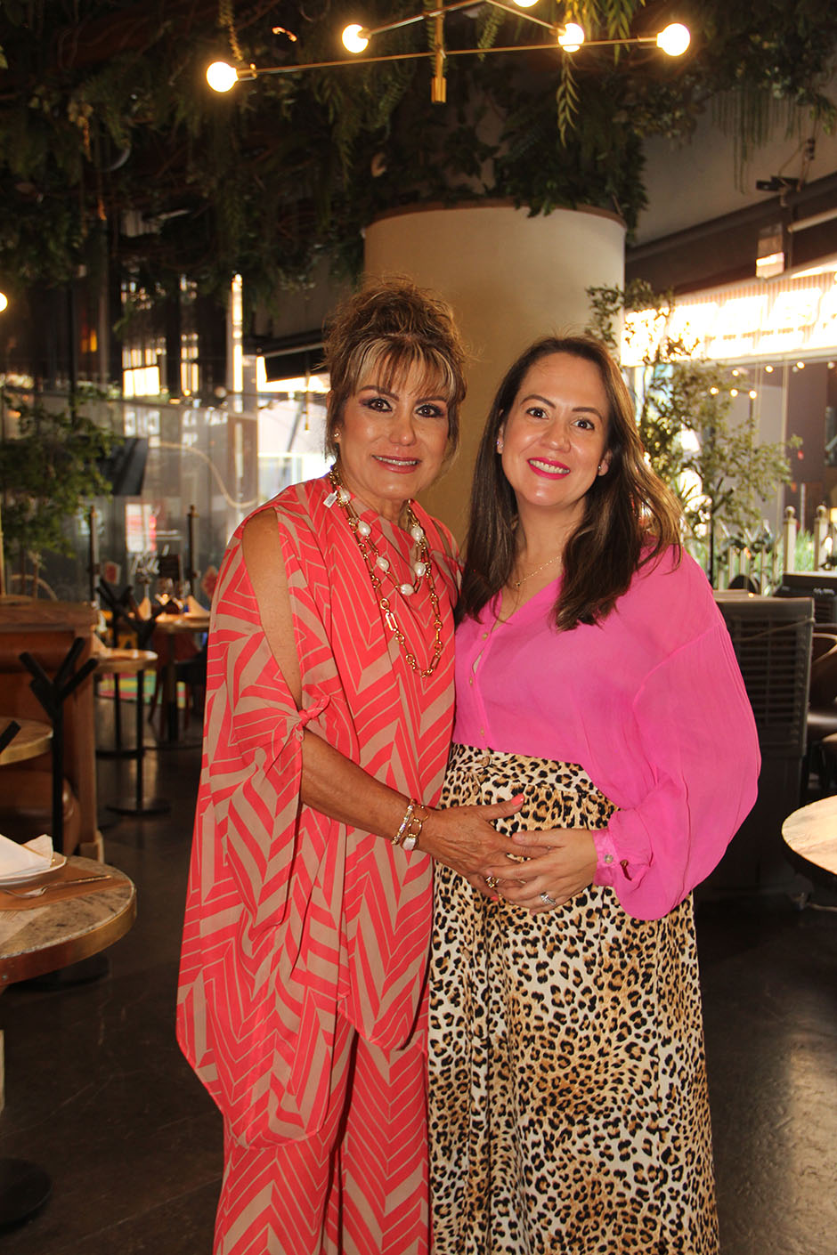 Marcela Alcalá y Yetzia Macías