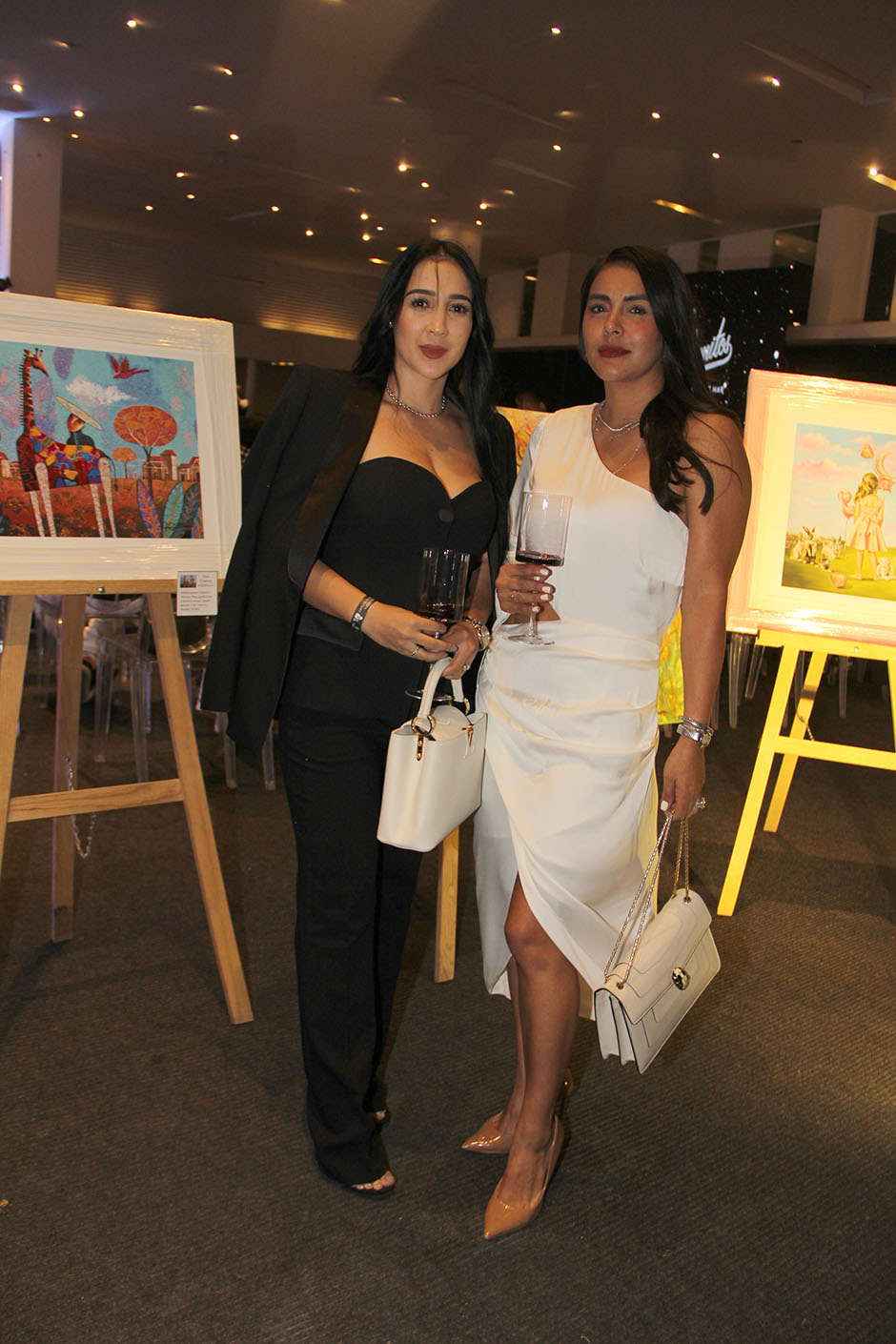Daniela Suárez y Marisa Landeros