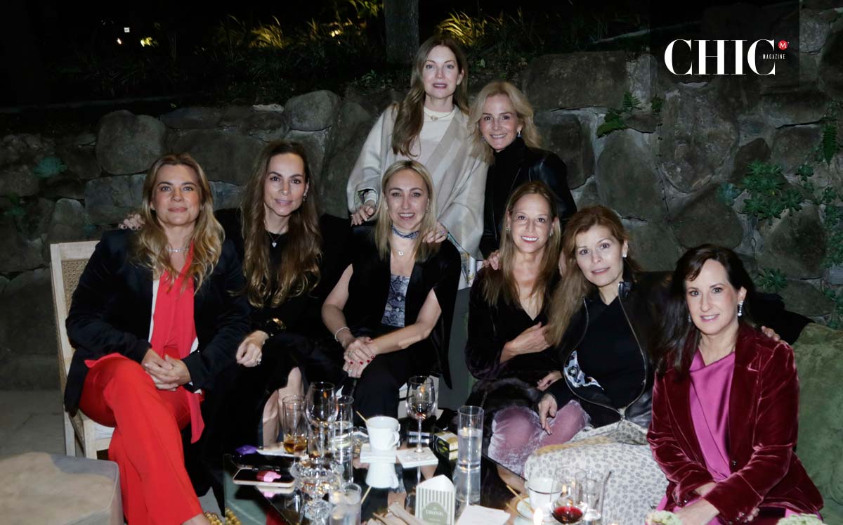 Bertha Cantú, Fernanda García, Zuzette Assad, Angélica Garza, Ale Domínguez, Lucía Valdés, Cata Albuerne y Lupita Sada