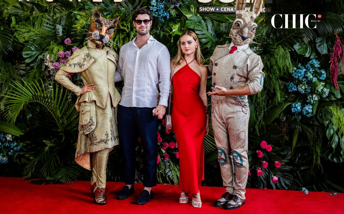 Eduardo González y Sofía Niemich  junto con los personajes de Cirque du Soleil JOYÀ / Fotos: Cortesía