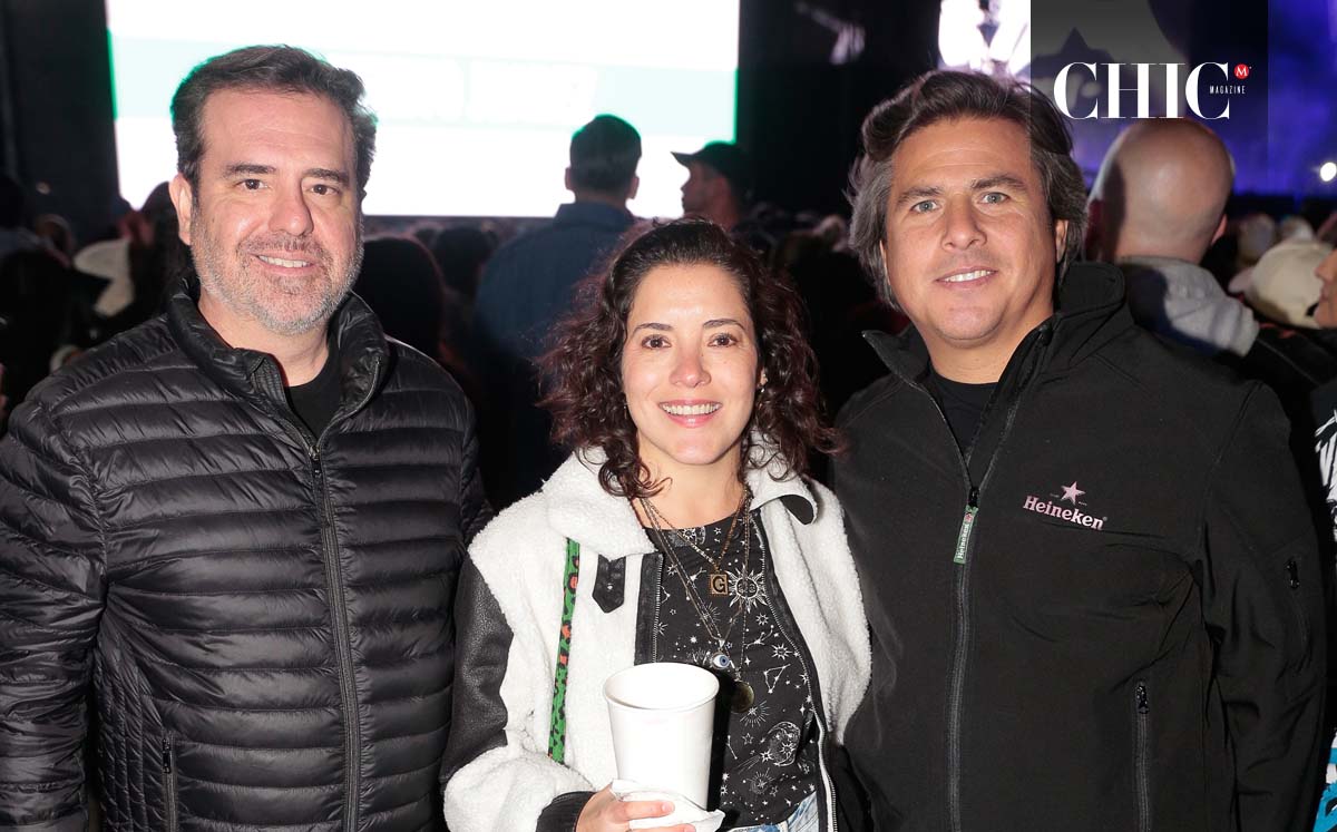 Jorge Velarde, Gina Sáenz y Carlos Romero