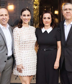 JIHAD EL KHOURY, PATRICIA VITE, SARA ABDO Y FRANCISCO LÓPEZ felices en la inauguración de la segunda sucursal de Café Andrade