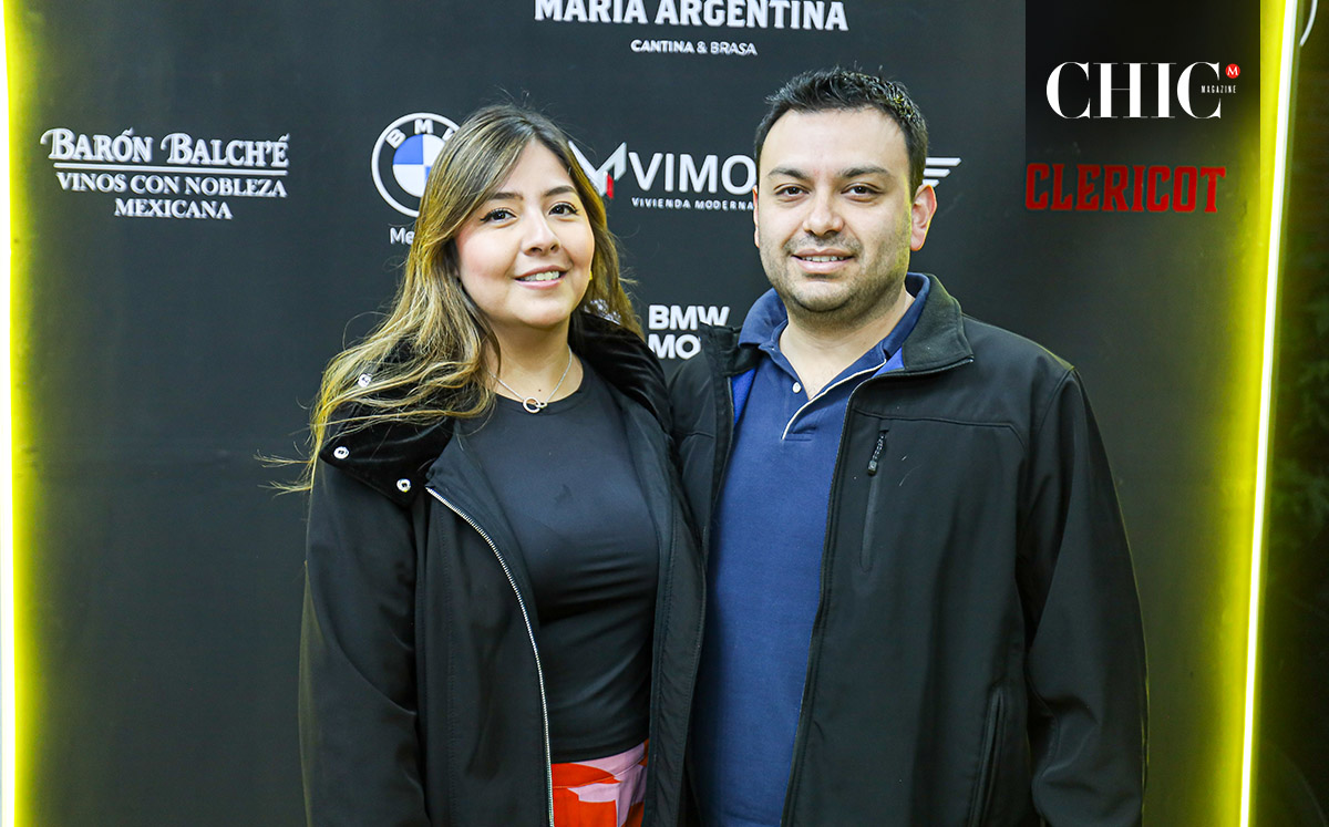 Cinthya Vázquez y Armando Zárate María Argentina (Edgar Segura / Braulio García)
