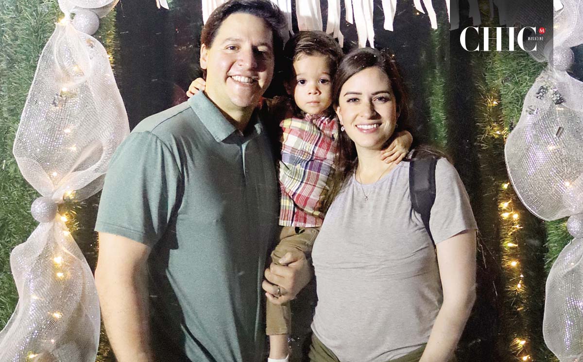 GILBERTO SOLBES, GILBERTO SOLBES Y MARIANA CAMPERO llegaron puntuales para celebrar la posada