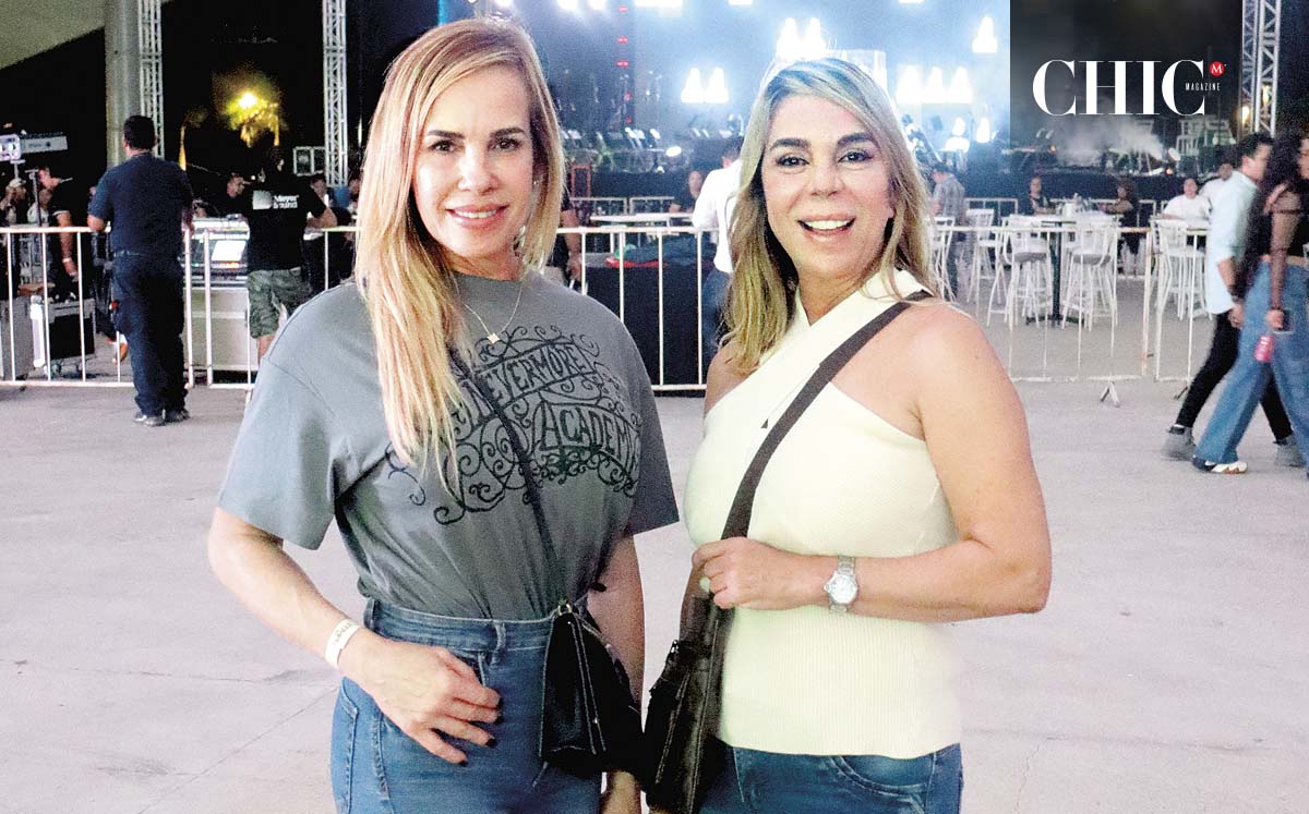 PERLA ÁLVAREZ Y MARISSA ORENDAIN felices en el concierto Classical Meets Rock