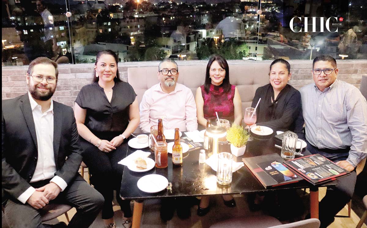 LUIS LEAL, PAOLA RODRÍGUEZ, JULIO LARA, SANDRA CASTILLO, BRENDA CORTÉS Y GUSTAVO NAVARRETE disfrutaron de una experiencia gourmet