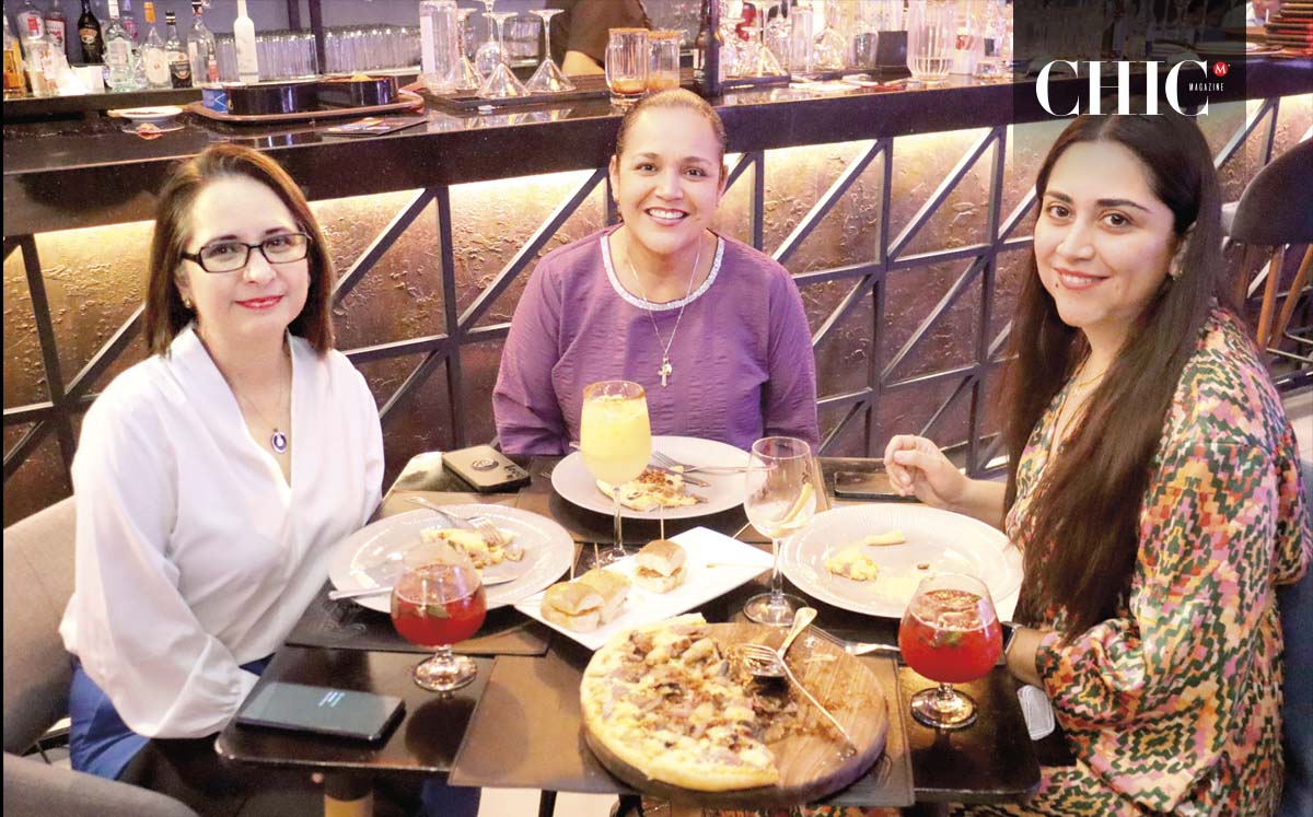 CLAUDIA VÁZQUEZ, CLARA DEL CARMEN RODRÍGUEZ Y SANDRA INGUANZO disfrutaron de una experiencia gourmet