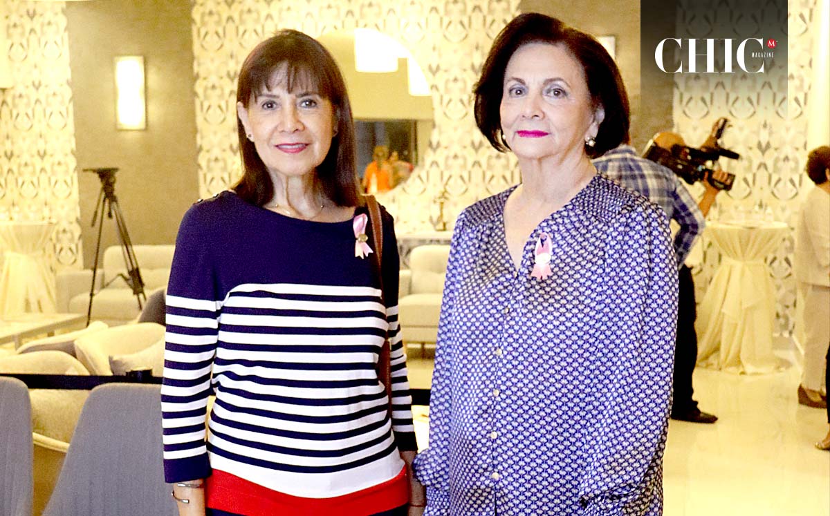 MARÍA MARTHA DE REDONDO y CELIA EDGAR DE MARON en la inauguración del Centro de Imagen de la Mujer
