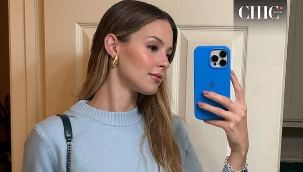Mariana Rodríguez roba cámara en una boda con vestido de terciopelo (Foto: Instagram)