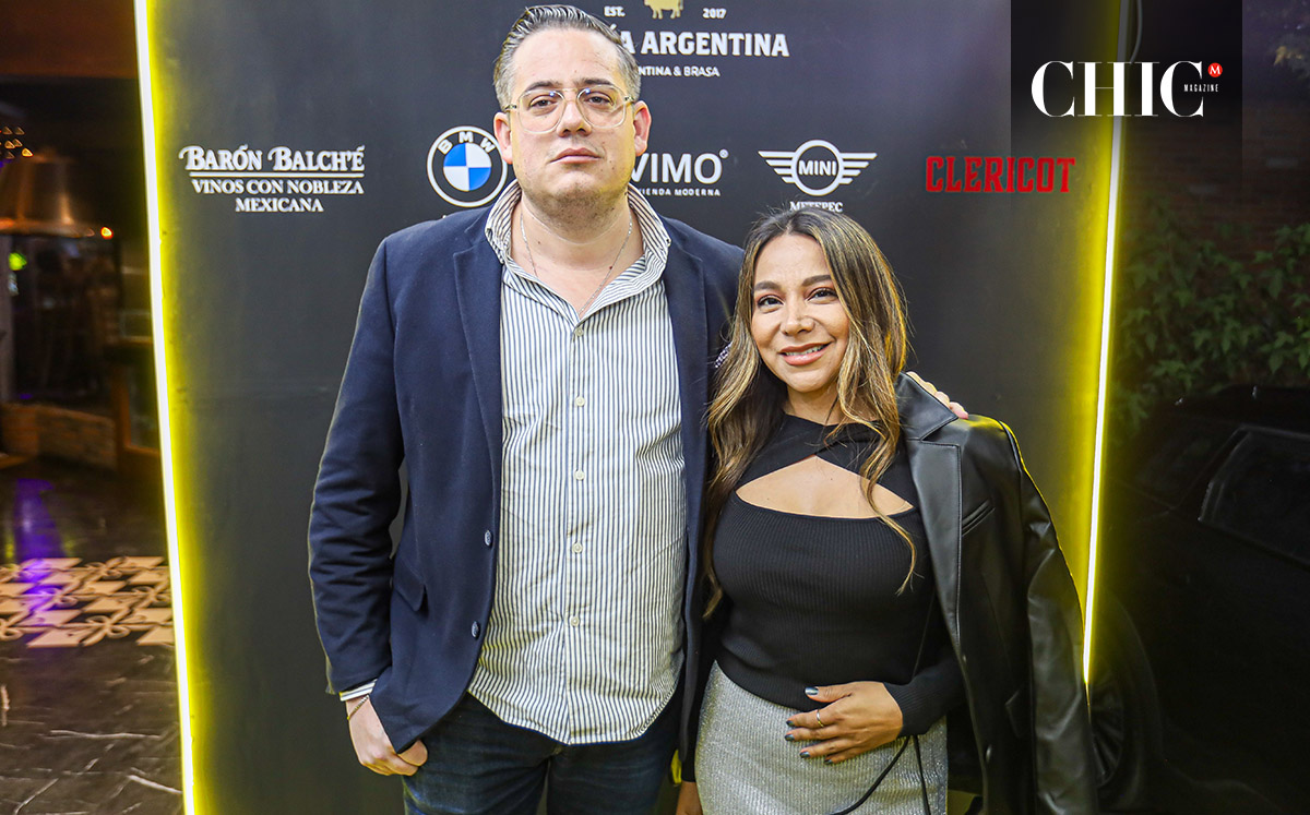 Roberto Mussali y Pamela Savala María Argentina (Edgar Segura / Braulio García)