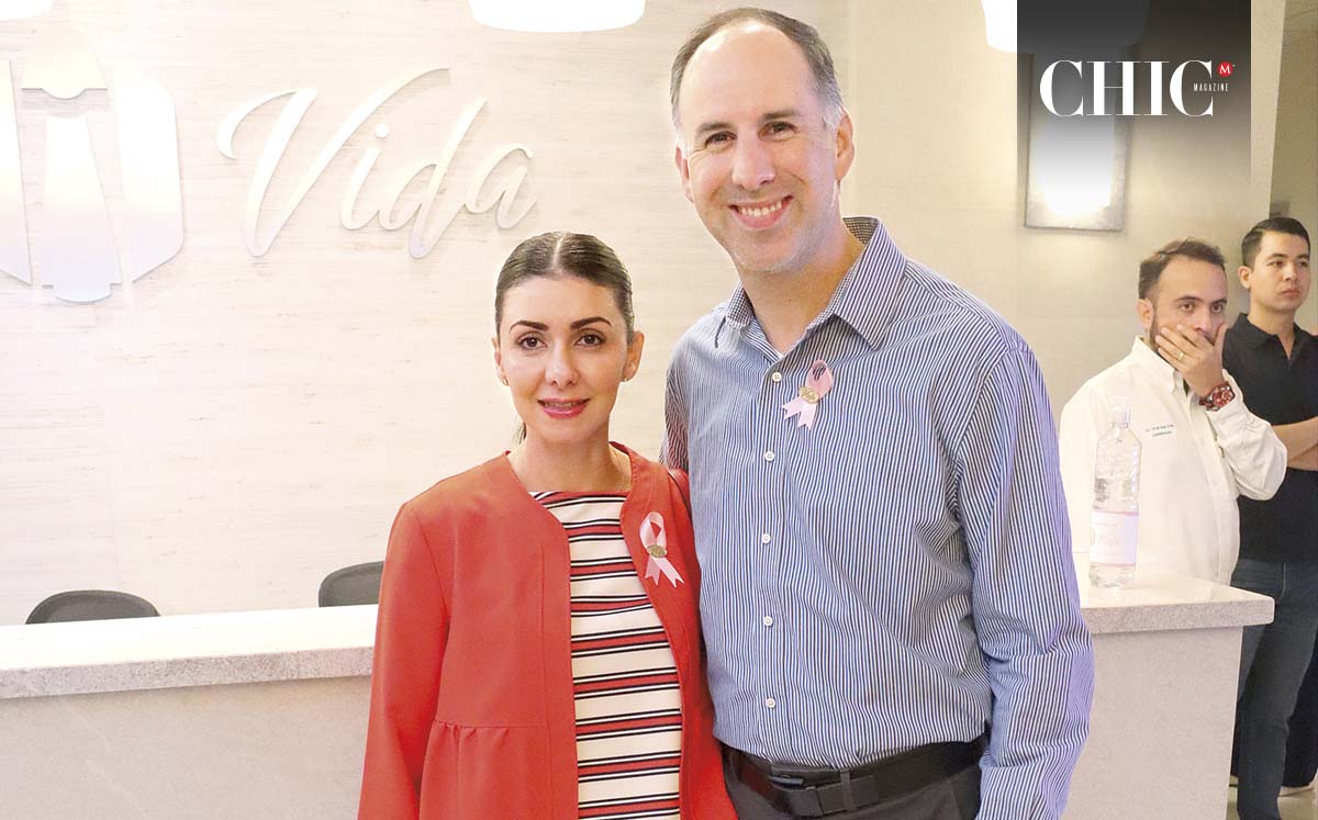 ZAIRA LOYOLA Y JOSÉ ÁNGEL GARCÍA nos regalaron sus mejores sonrisas en la inauguración