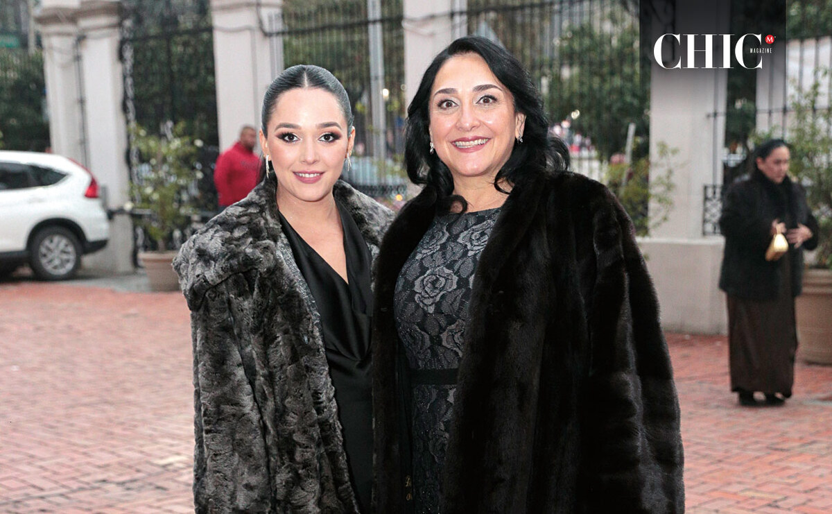 Camila Arechavala y Delia Vallejo