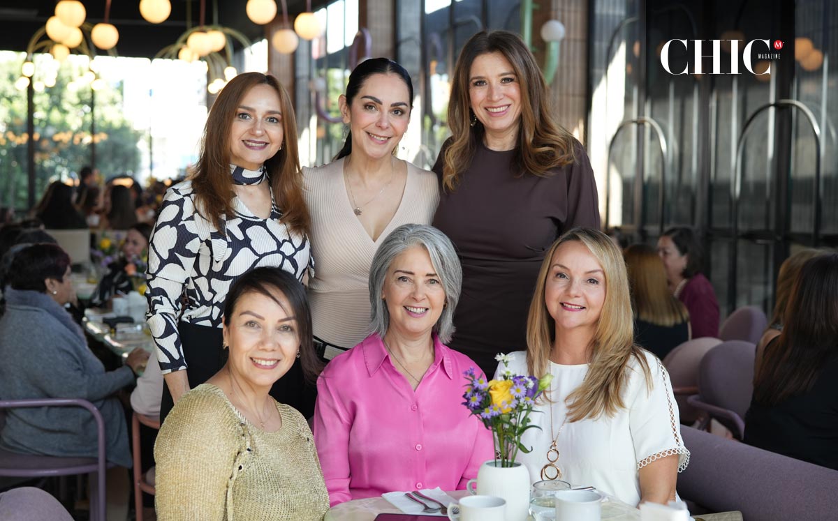 Claudia, Tere, Sofía, Cristina, Claudia y Lorena