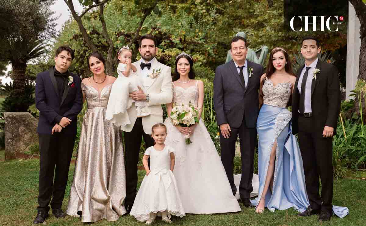 Gabriel Salinas, Martha Leticia Chapa, Marisol Salinas, Ramiro Salinas, Ada Pamela Rodríguez, Ramiro Salinas, Martha Cecilia Salinas, Diego Tejeda y A