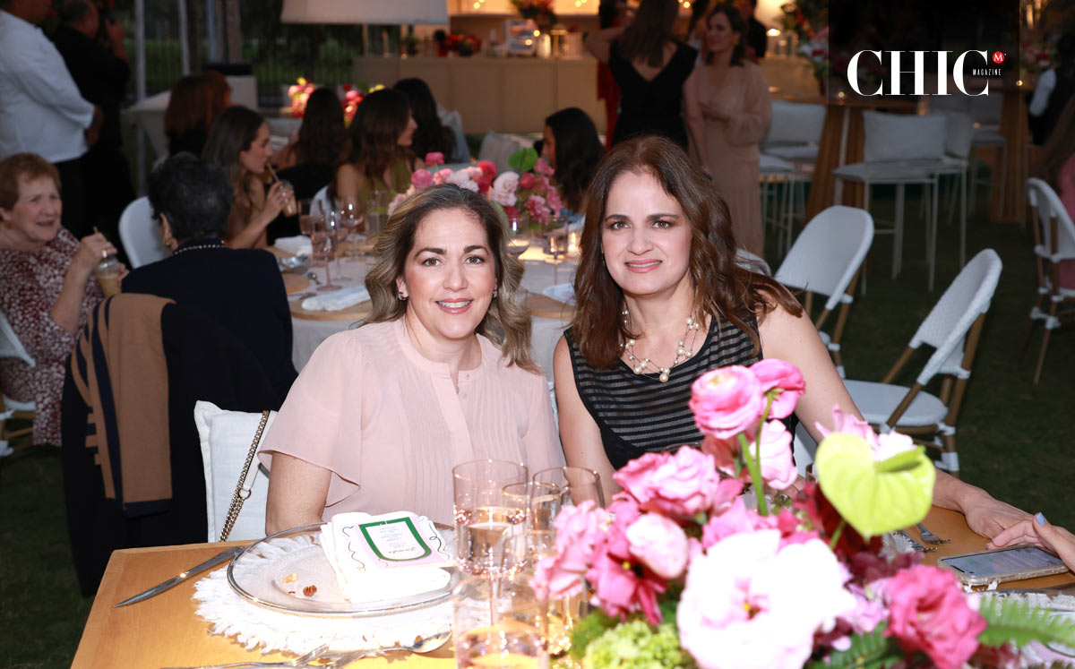 Paty y Marcela