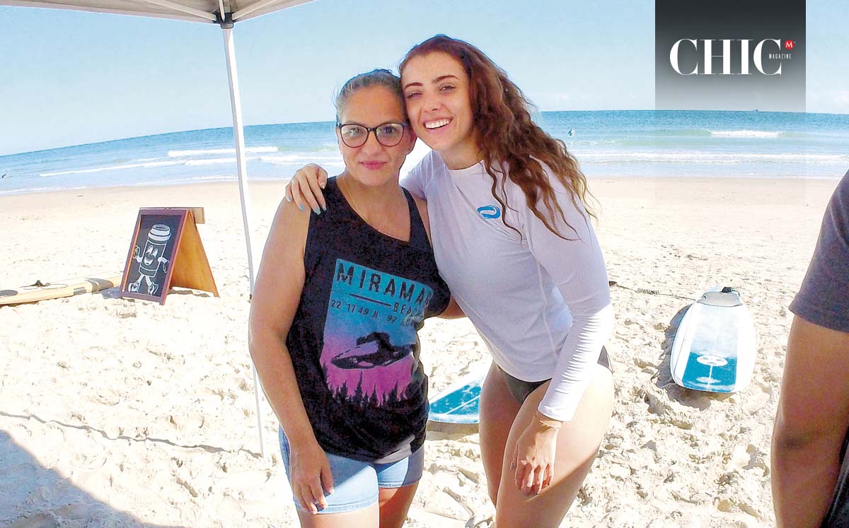 AMELIA CASTILLO Y CECY GONZÁLEZ nos regalaron sus mejores sonrisas en el torneo de surf Revolución