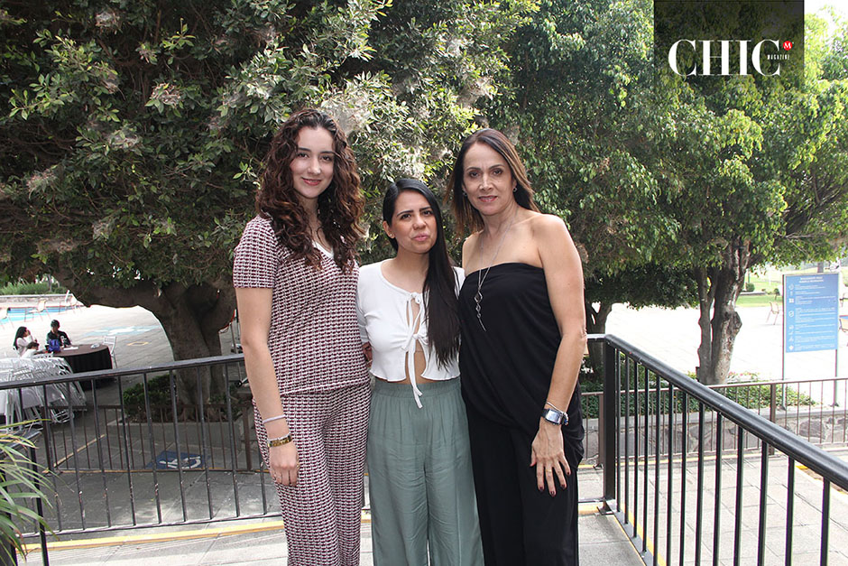 Daniela Ortega, Ivonne Soto y Alejandra Hernández