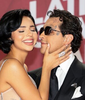 Christian Nodal querría evitar que digan el nombre de su ex en sus conciertos (Getty Images)