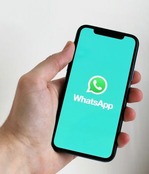 Conoce los prefijos que son peligrosos de contestar en WhatsaApp (Pexels)