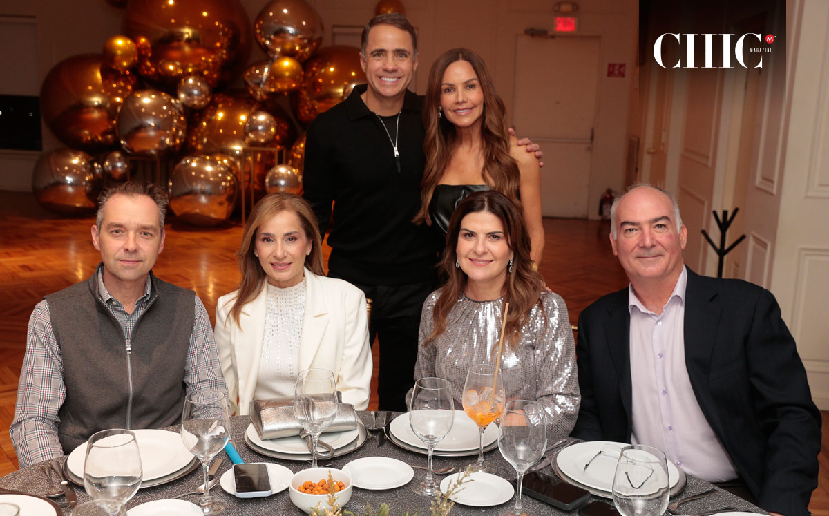 Luis Ortiz, Rosana Zaragoza, Armando Martínez, Yvonne Odriozola, Cecilia Chapa  y Carlos Russek