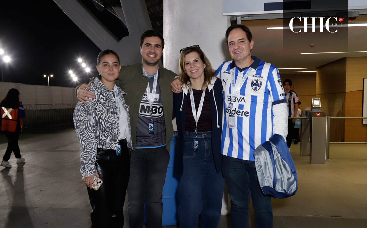 Nora Rodríguez, Eugenio Clariond Sada, Gaby Sada de Clariond y Eugenio Clariond Rangel
