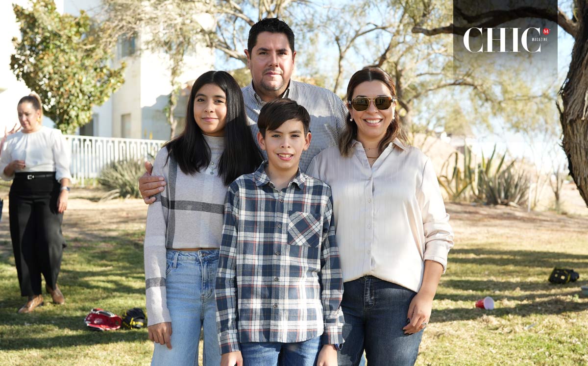 Isabela, Javier, Javier y Carolina
