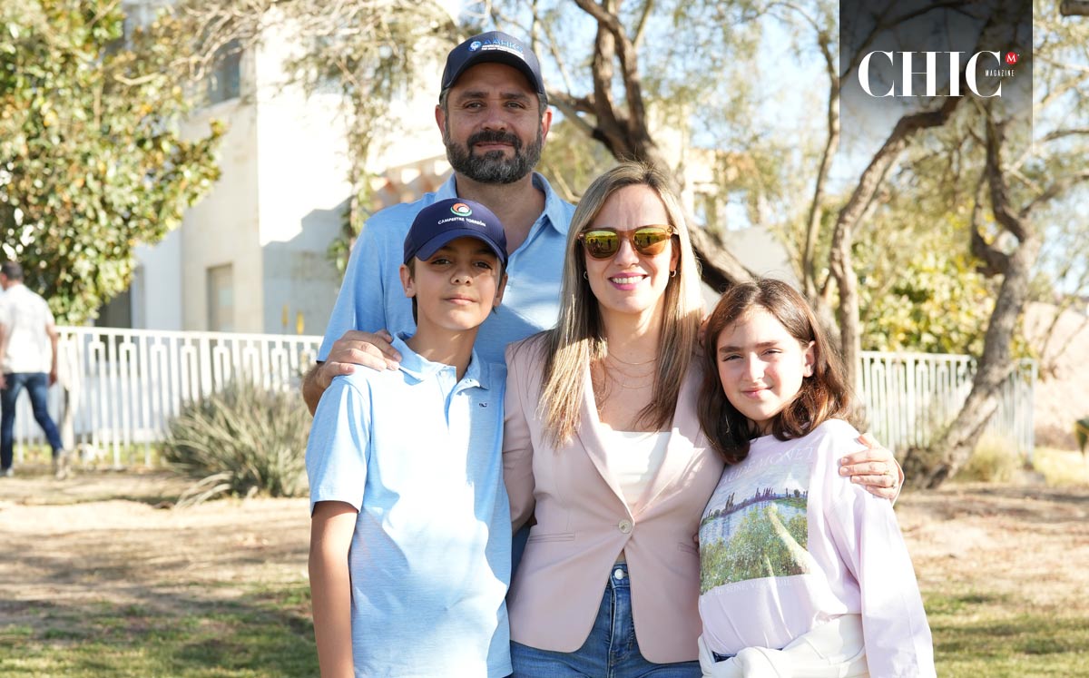 José Antonio, José, Ale y Alejandra