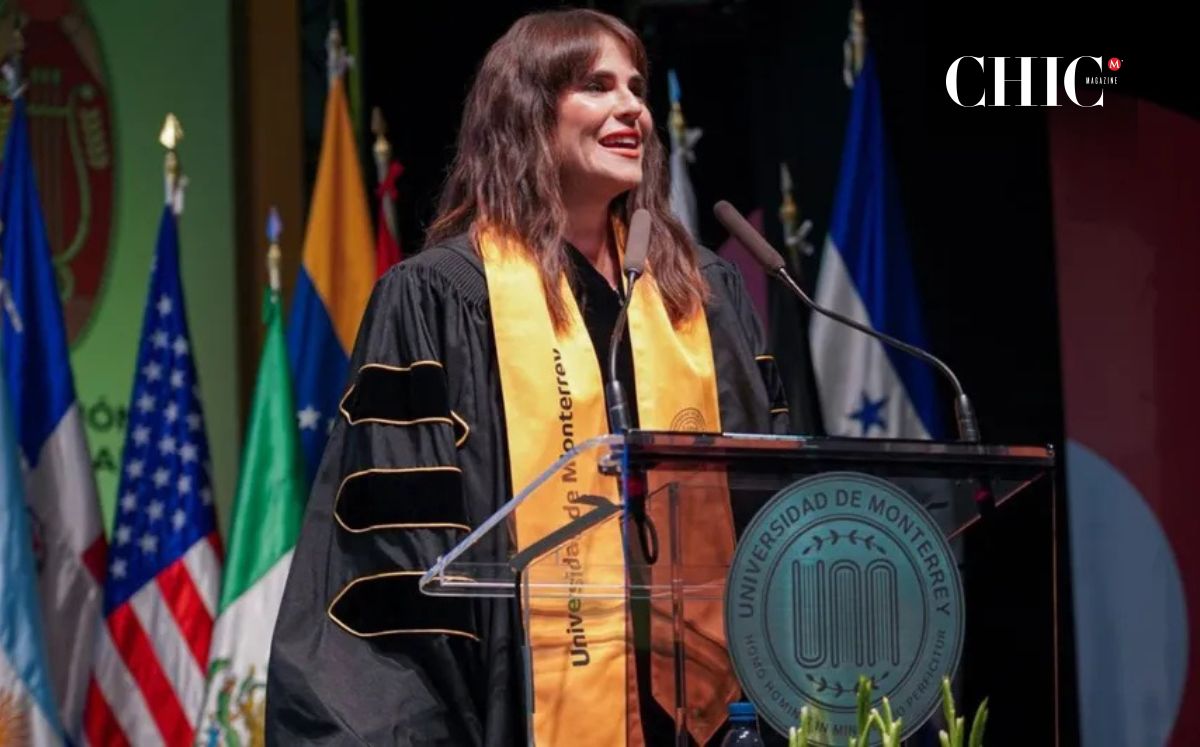 Karla Souza en la UDEM (Instagram)