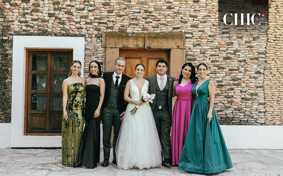 Mónica Macouzet, Daniela Macouzet, Patricio Macouzet, Mariana Macouzet, José Aguilar, Vero Pérez y María Elena Vázquez