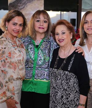 Angie, María, Tita y Beatriz