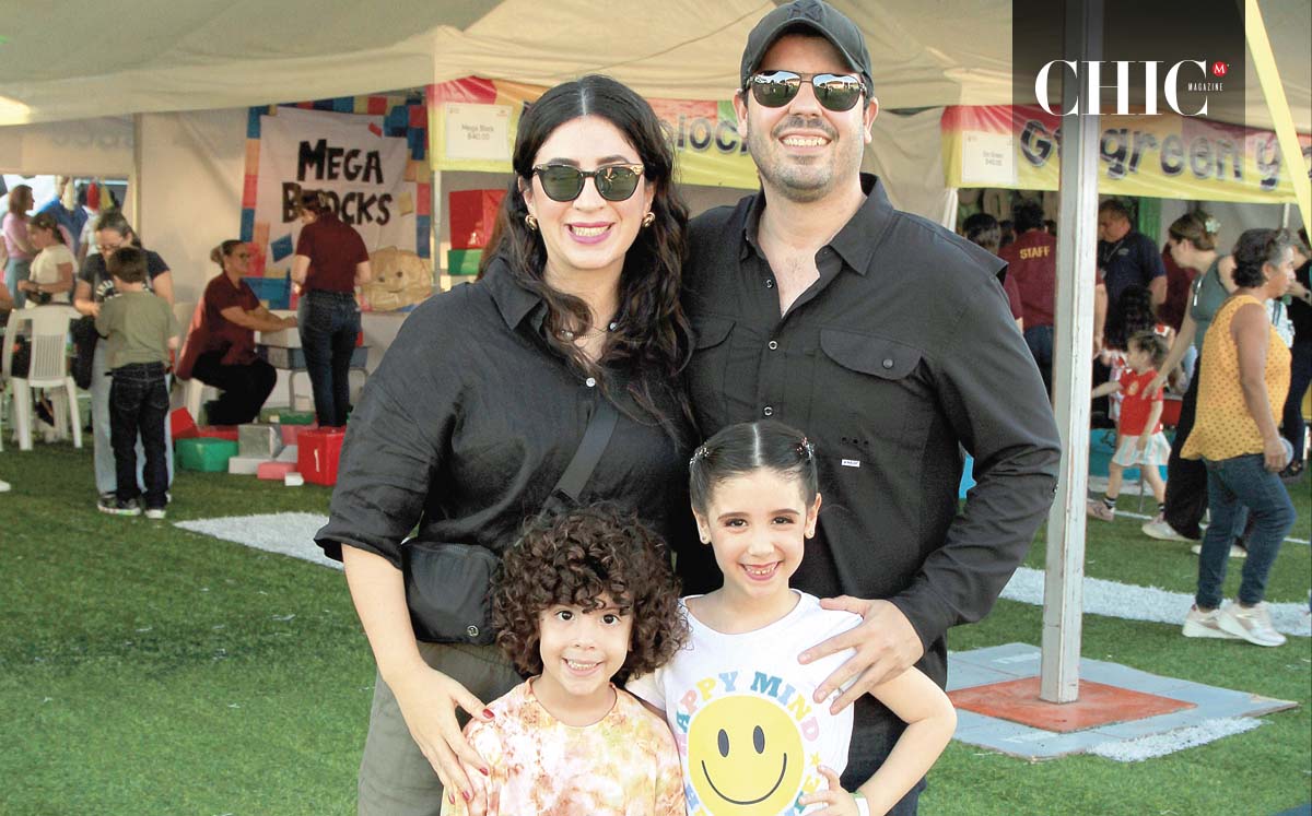 DORIS DE CORDERO, JOAQUÍN CORDERO, JOAQUÍN CORDERO Y JULIETA CORDERO disfrutaron de un increíble show de drones