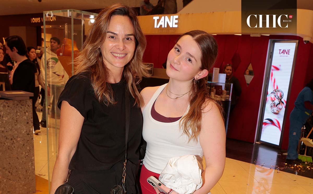 Paola Celada y Nikki González