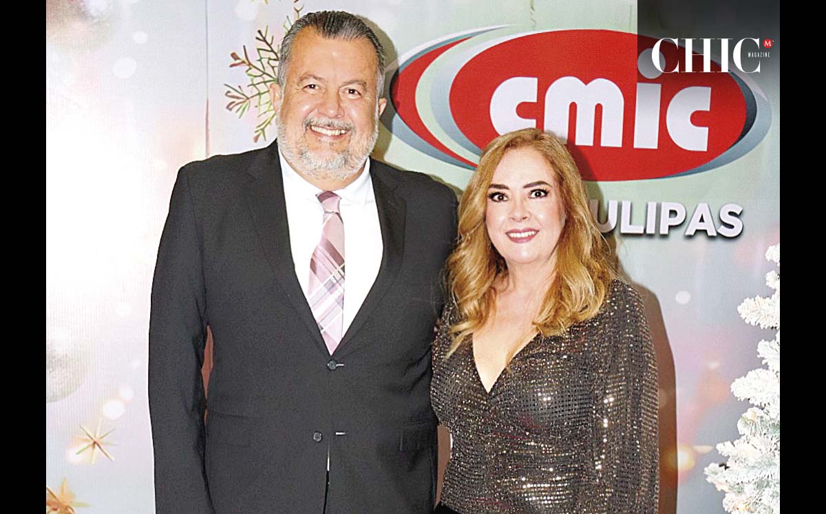 SERGIO OLIVERIO CASTILLO Y CARMEN DE CASTILLO celebraron en grande su posada navidea