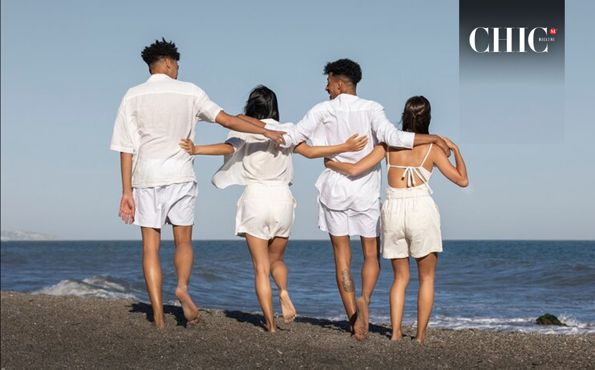Outfits en color blanco, que simboliza la renovación, esperanza y pureza / Foto: Freepik