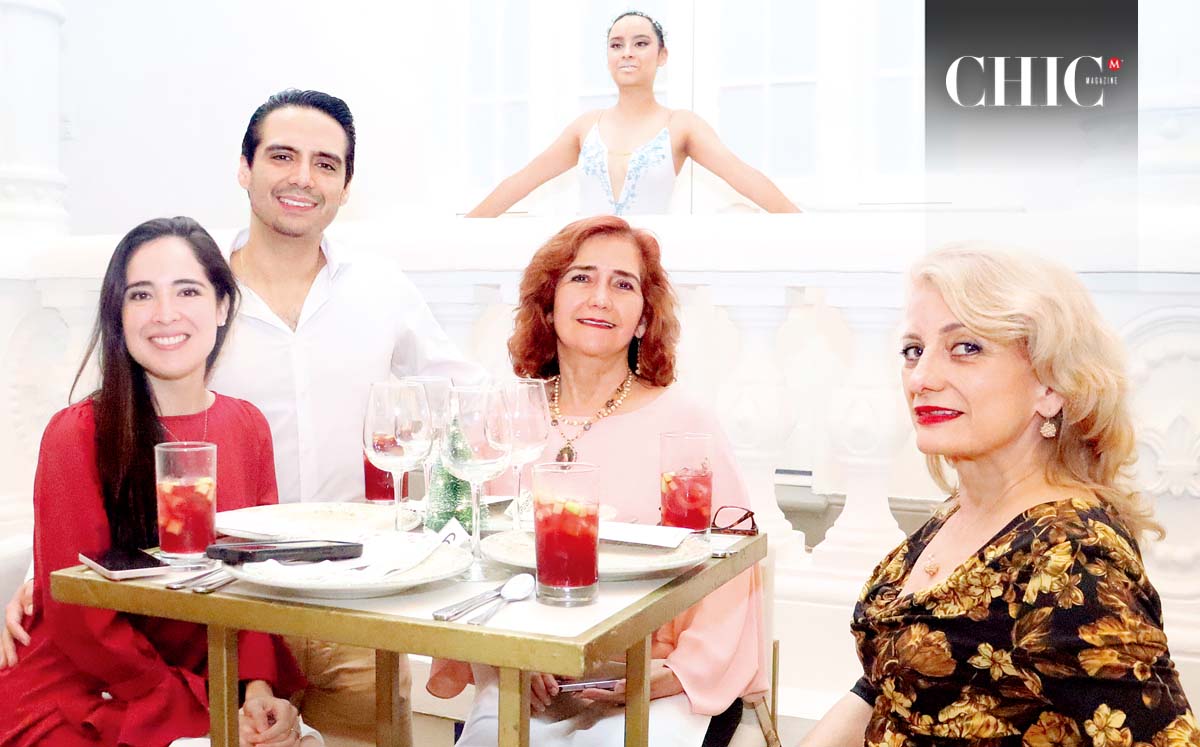 ANA ELISA DOMÍNGUEZ, SANTIAGO LERMA, ANA MATILDE ÁVILA Y LAURA AMINTA ÁVILA disfrutaron de la música del ensamble Marfil