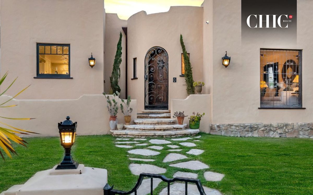 Entrada de la casa de Guillermo del Toro en Los Ángeles que se incendió (Instagram)