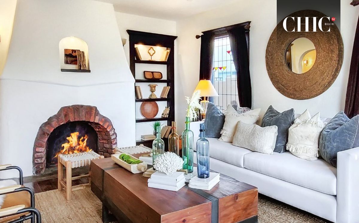 Sala de la casa de Guillermo del Toro en Los Ángeles que se incendió (Instagram)