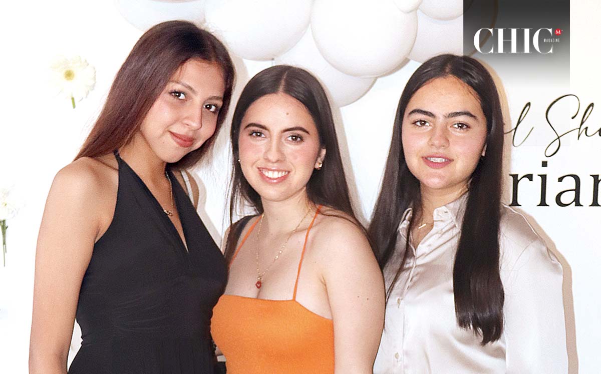 JATZY SOTO, INGRID LARA Y AYLIN LARA se divirtieron jugando a la lotería