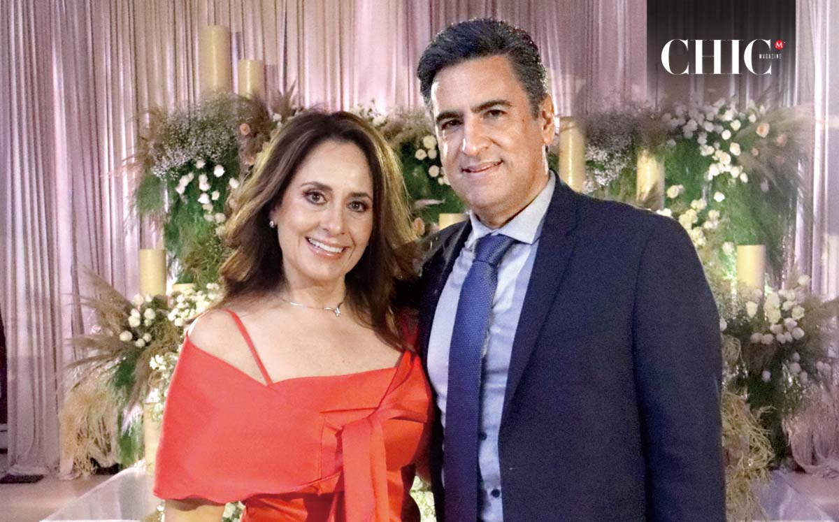 KATIA LARA Y SERGIO NAVEDA felices por la unión de Sofía y Luis Gerardo
