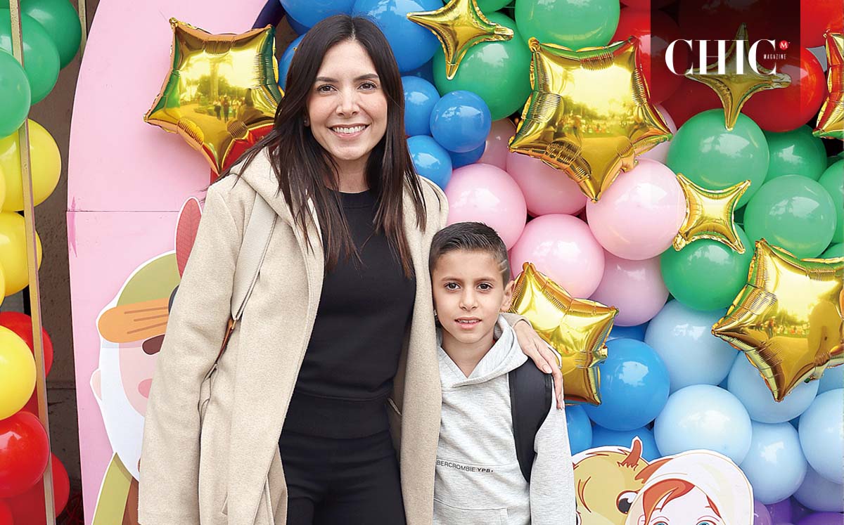 PAULINA MANAUTOU Y HENRY FERES disfrutaron de un show infantil presentado por animadoras y botargas a cargo de Lollipops