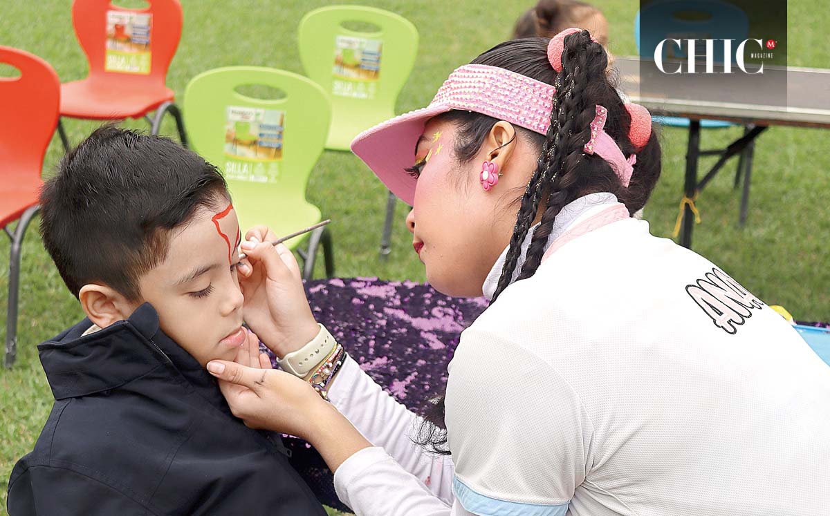 Los más pequeños disfrutaron de una pintacaritas por parte de Lollipops