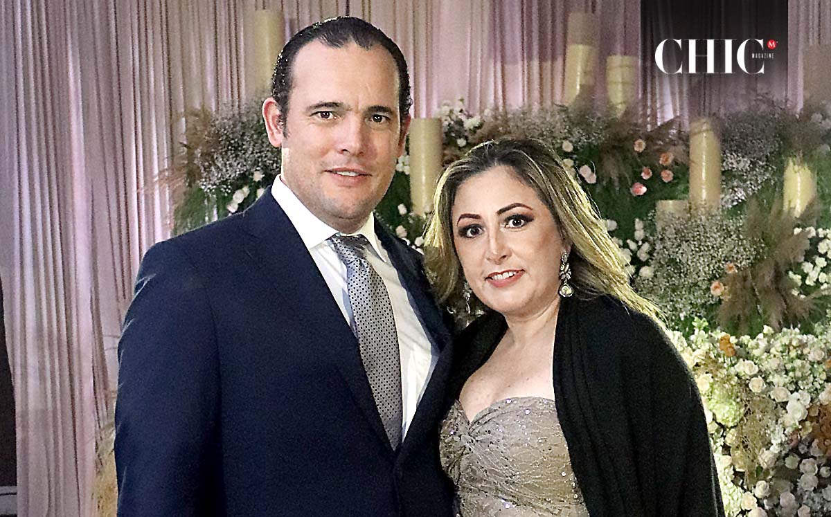 ANA SOFÍA JONGUITUD Y JORGE ARENAS llegaron con sus mejores outfits para la boda