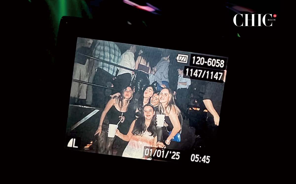 @SAMANTHAPOSADAS subió este post disfrutando el fin de año con sus amigas