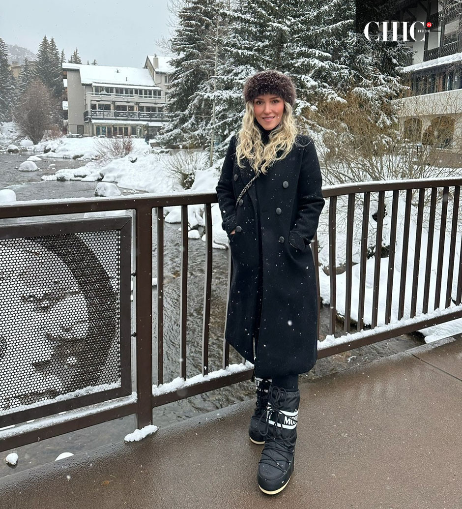 Ana Lambarri disfruta de las montañas nevadas en Vail, Colorado.