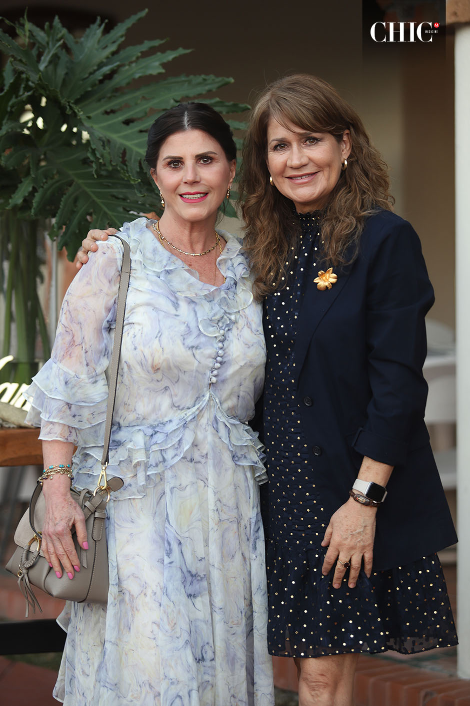 Lourdes Aceves de Chalita y Patricia Larios