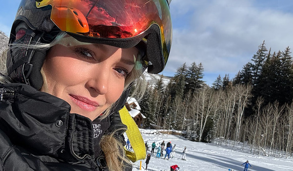 Ana Lambarri disfruta de las montañas nevadas en Vail, Colorado.