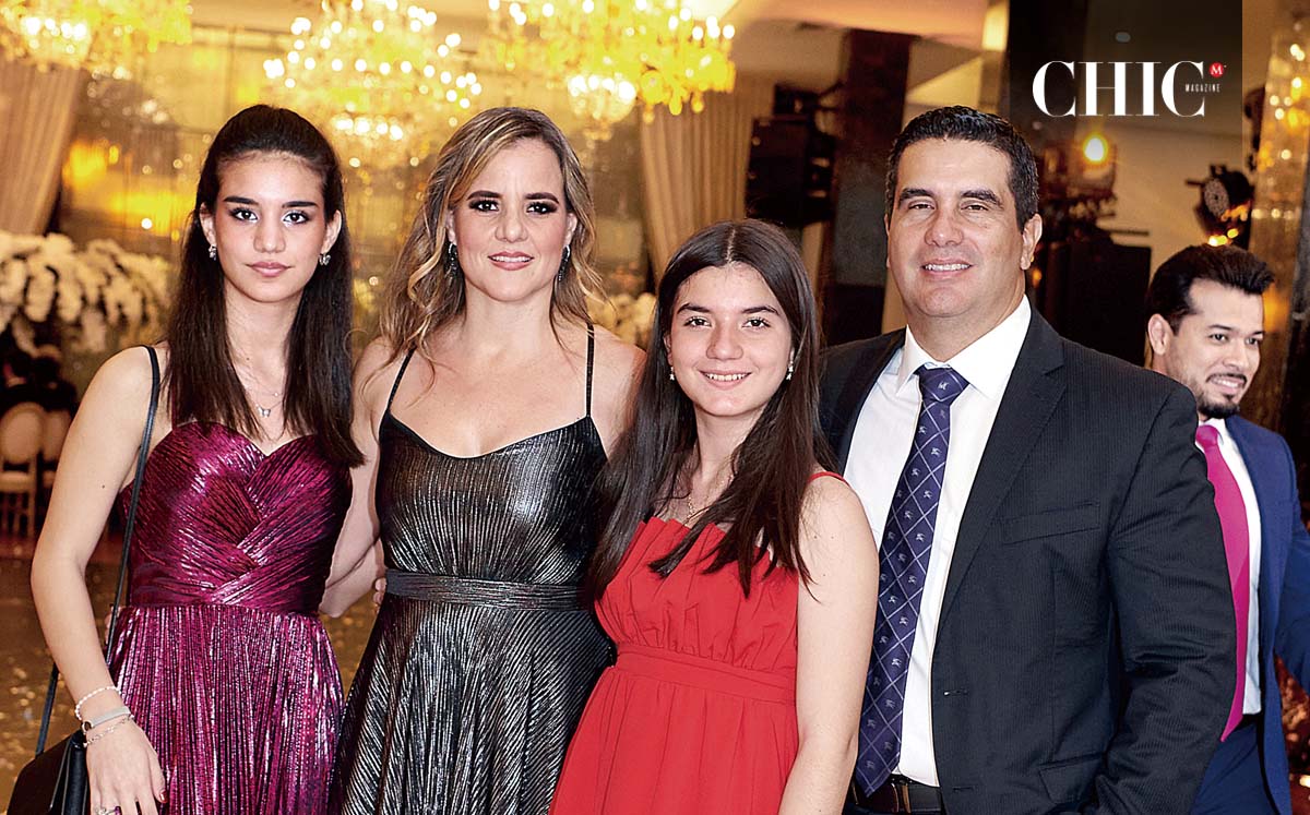 MARY CINDY SALAZAR, CINDY CABALLERO, ELISA SALAZAR Y RUBÉN SALAZAR llegaron con sus mejores outfits al Casino Tampiqueño
