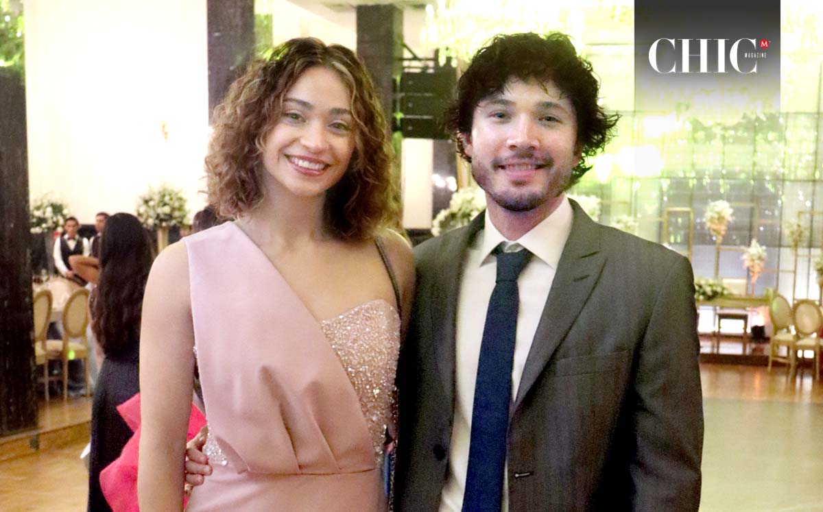 LUIS NAVARRO Y SOFÍA TRAD disfrutaron de música en vivo con el saxofonista Aram Castro