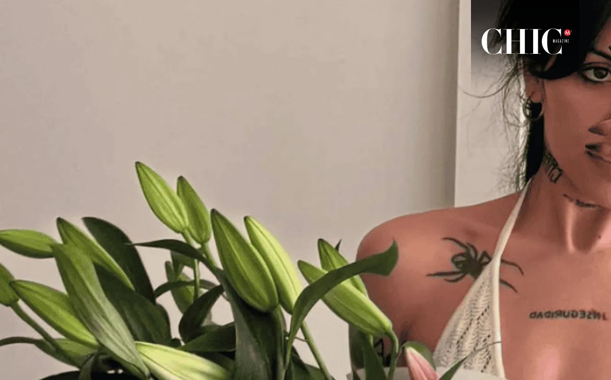 Cazzu presume ramo de flores (Instagram)