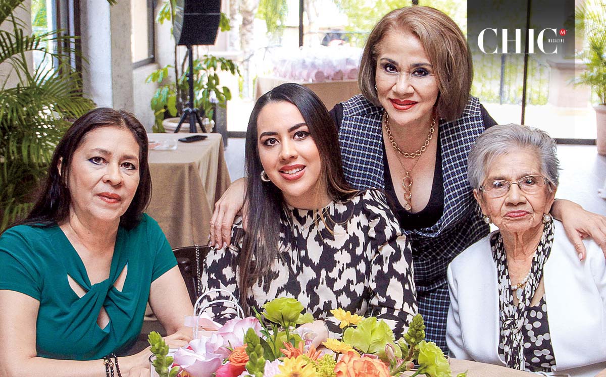 LUCÍA LINCE, ANA LUCÍA DEL ÁNGEL, ROSA DEL ÁNGEL Y ALTITA DEL ÁNGEL disfrutaron de dinámicas como la tradicional lotería